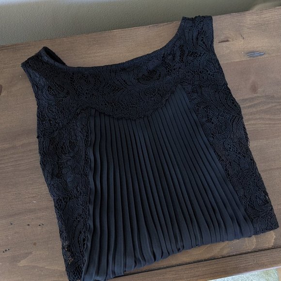 WHBM Small Women's Lace Sleeveless Top Blouse - Picture 4 of 9